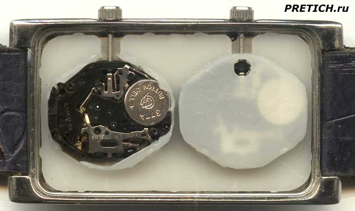 Два кварцевых механизма в одном корпусе часов - разборка Два кварцевых механизма в одном корпусе часов - разборка