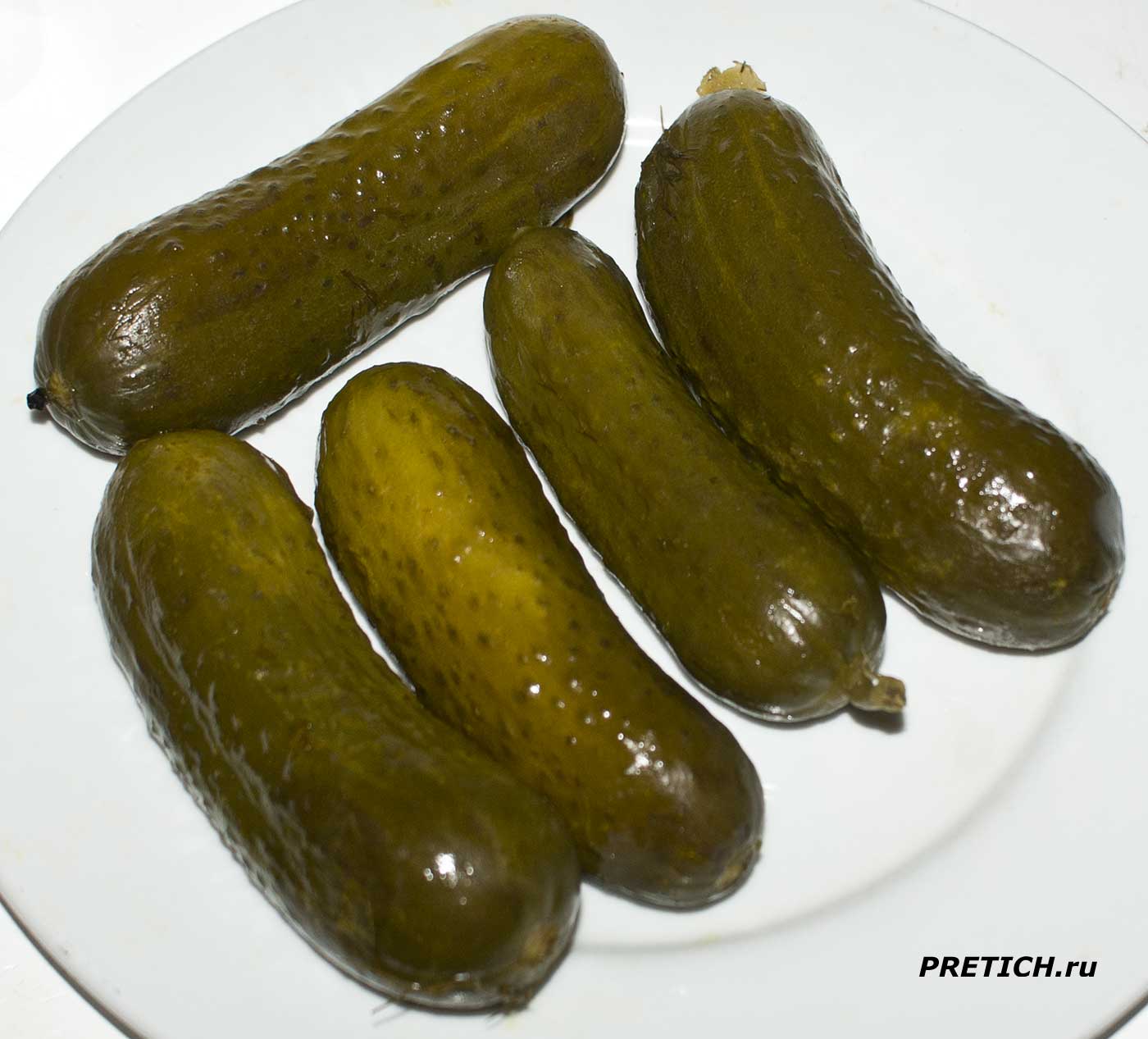 Покупки на Новый год Primario огурцы маринованные 6-9 см из KZ Покупки на Новый год Primario огурцы маринованные 6-9 см из KZ