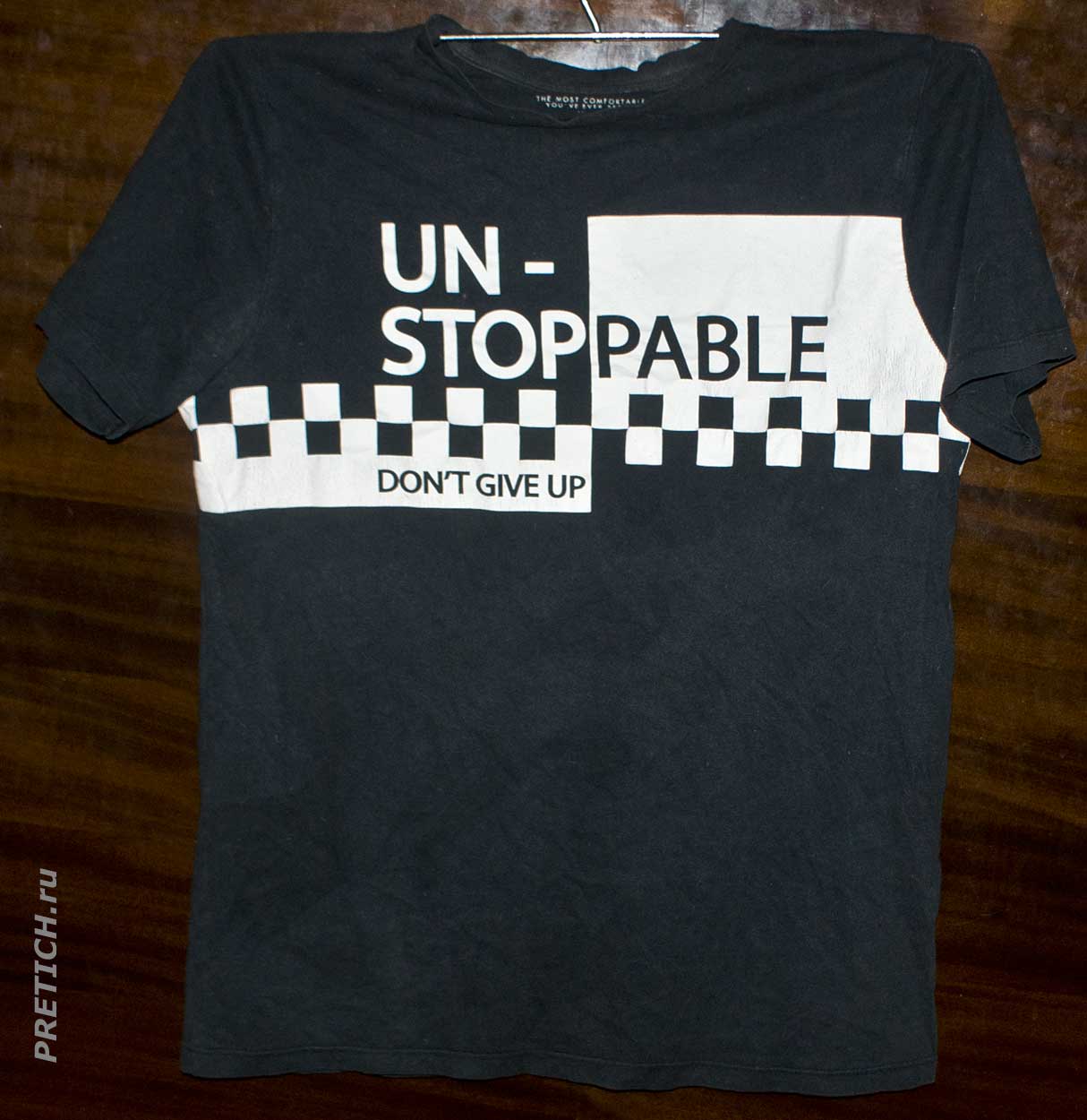 Португальская черная футболка Pull and Bear UN-STOPPABLE и Don't Give Up Португальская черная футболка Pull and Bear UN-STOPPABLE и Don't Give Up