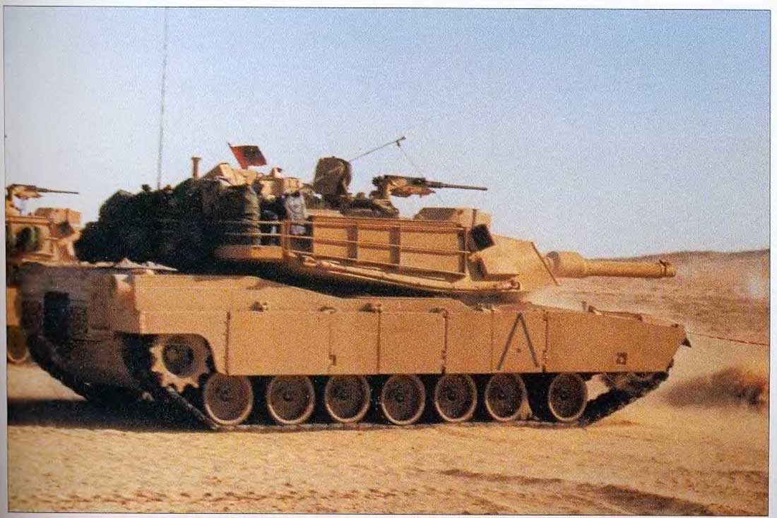Операция Буря в пустыне - рекламная фотоссесия американских танков Абрамс Операция Буря в пустыне - рекламная фотоссесия американских танков Абрамс