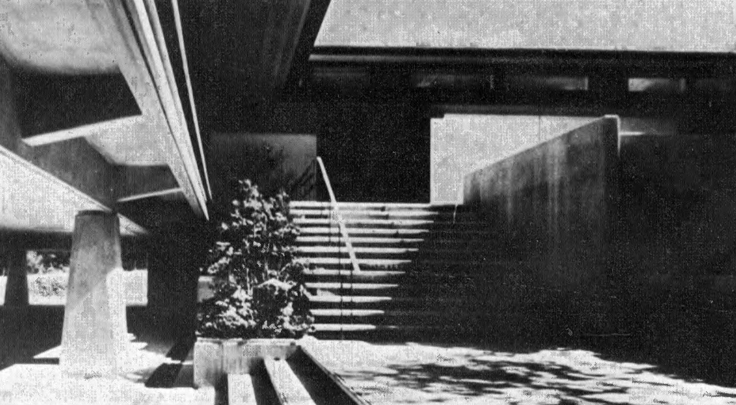 Здание семинарии Фуджи Йошида автор Такео Хатая, Япония Здание семинарии Фуджи Йошида автор Такео Хатая, Япония