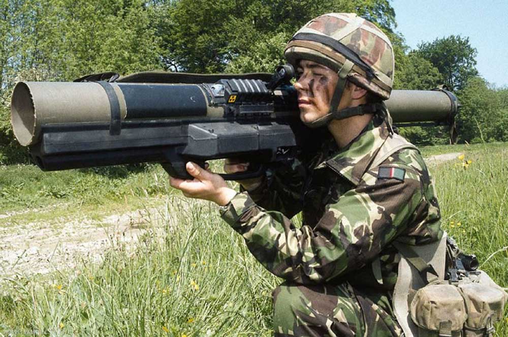 Английский гранатомет LAW-80 Английский гранатомет LAW-80