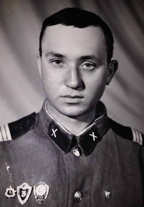 убийца Василий Кулик во время службы в армии