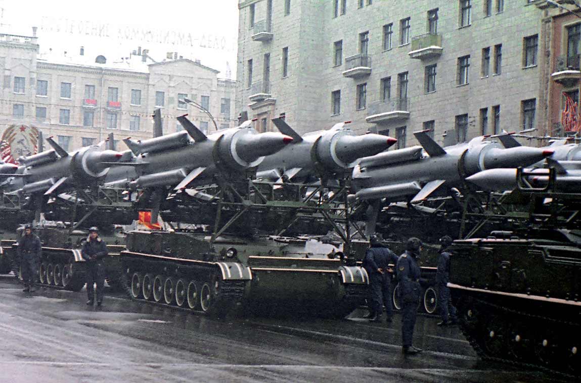 Самоходный зенитный ракетный комплекс 2К11 Круг Самоходный зенитный ракетный комплекс 2К11 Круг