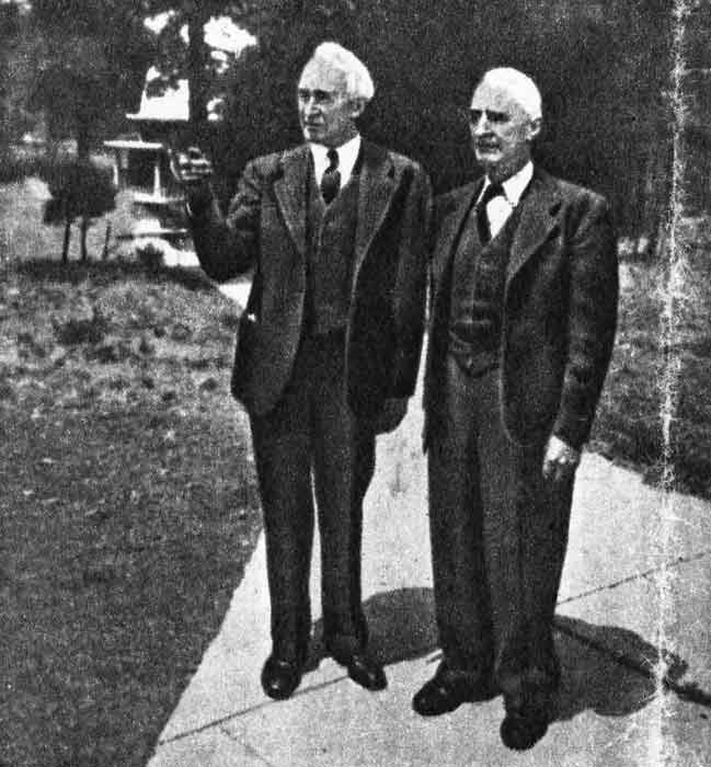 слева - В.М. Слайфер, справа - Э.К. Слайфер слева - В.М. Слайфер, справа - Э.К. Слайфер