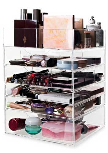 Как правильно оформить витрину и полки магазина