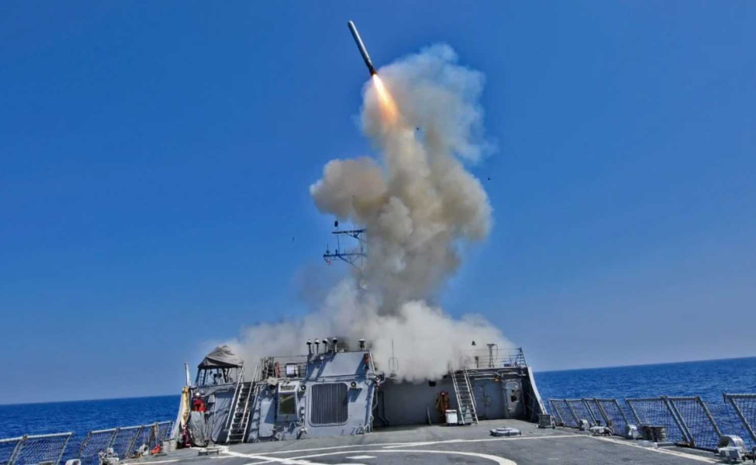 Может ли модернизированная российская крылатая ракета Калибр сравниться с американским Томагавком? Может ли модернизированная российская крылатая ракета Калибр сравниться с американским Томагавком?