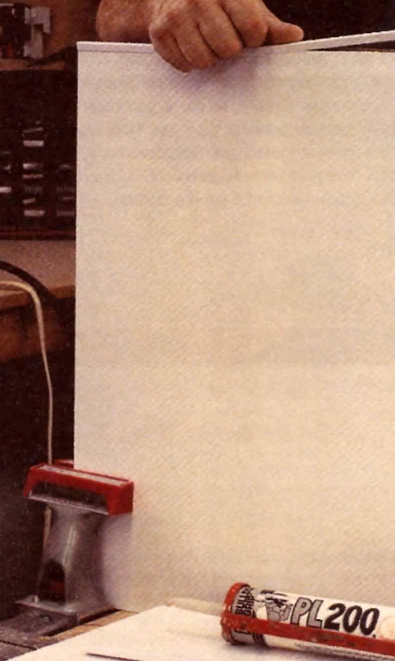 Пластиковое украшение можно найти в любом строительном магазине Пластиковое украшение можно найти в любом строительном магазине