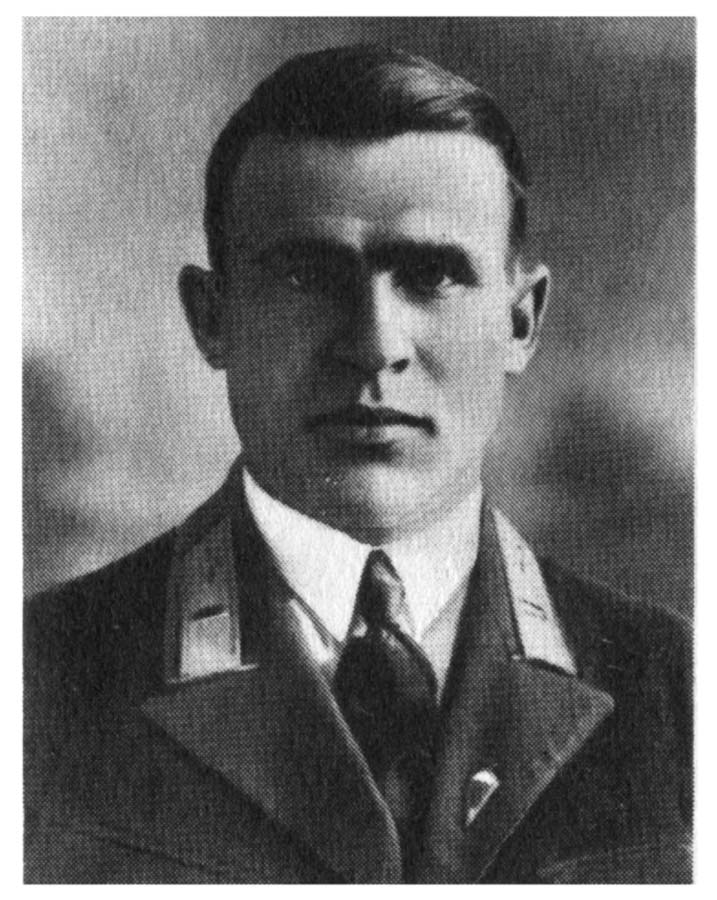 Начальник связи 16-го иап капитан Г. Масленников. 1942 г.