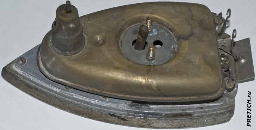 УТП 1000-2 советский утюг с паровым увлажнением УТП 1000-2 советский утюг с паровым увлажнением