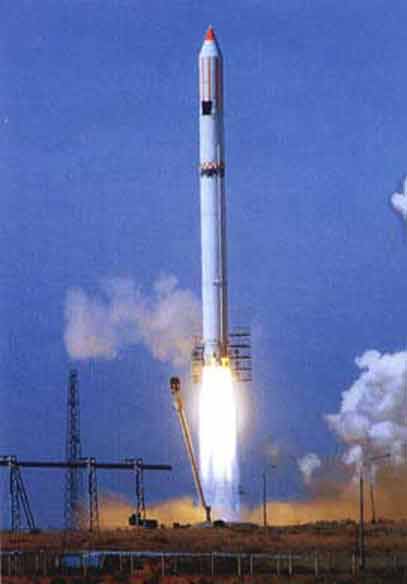 ракета-носитель "Зенит" - пуск с Байконура ракетаноситель "Зенит" - пуск с Байконура