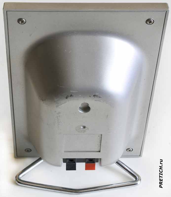 Microlab M-560K задняя сторона АС Microlab M-560K задняя сторона АС