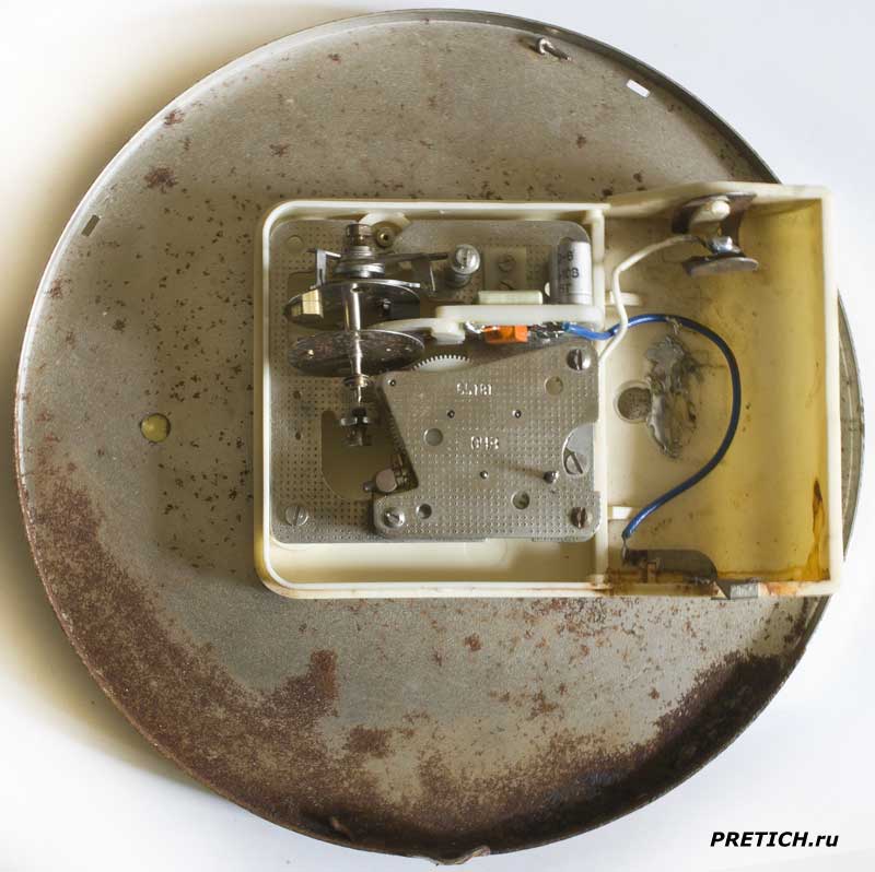 Советские часы - Янтврь, электронно-механический механизм Советские часы - Янтврь, электронно-механический механизм