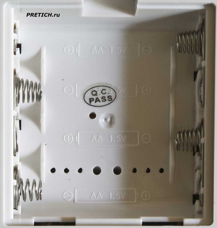 Yongrow BP-808E отсек для батареек, наплечный тонометр Yongrow BP-808E отсек для батареек, наплечный тонометр